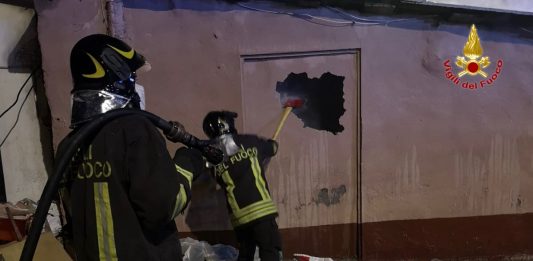 Incendio ieri a Giostra, intervenuti i Vigili del fuoco