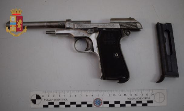 pistola