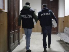 Attestati “HACCP” a pagamento e assicurazioni “imposte” a favore del figlio: ai domiciliari l’ex Direttore del Dipartimento Prevenzione dell’ASP di Messina