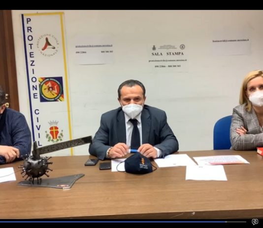 Cateno smentisce Cateno, non si dimette più; con il ritorno al Coc le misure per l’emergenza Omicron