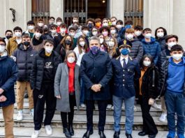 “Mezz’ora col Questore”, gli studenti incontrano Capoluongo per parlare di “discriminazioni”