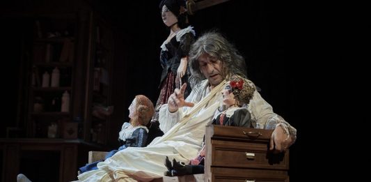 Teatro Vittorio Emanuele: Emilio Solfrizzi è Argante nel Malato immaginario di Molière