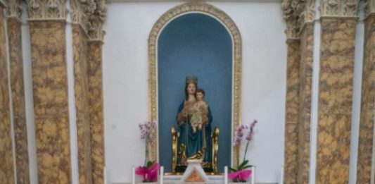 Fiera e processione della Madonna della Catena a San Piero Patti