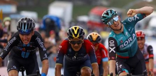Giro d’Italia: sul Blockhaus vince Jai Hindley, Nibali in ottava posizione