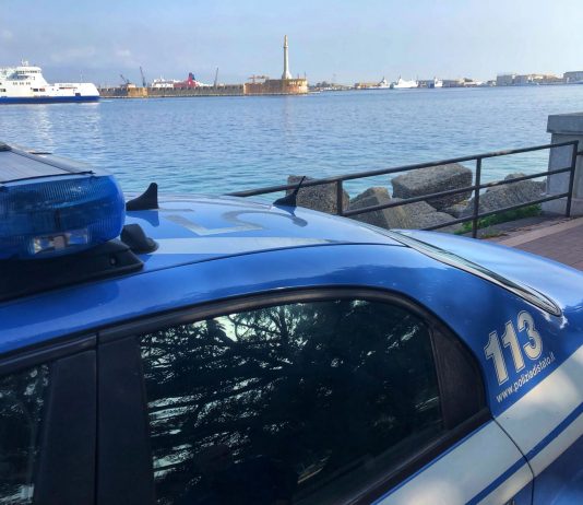 Immortalati dalle telecamere, arrestati dai poliziotti due messinesi per due furti in negozi del centro