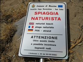 Spiaggia naturista Rasocolmo, divelto il cartello: la denuncia di Rosario Duca