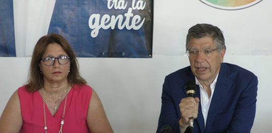 Eleme22: l’assessora designata Minniti con Franco De Domenico per una scuola “aperta” e attiva sul territorio” Presentazione Minniti - con De Domenico