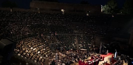 Unime. Cerimonia consegna Diplomi a Taormina: serata di grandi emozioni (video e foto-gallery)