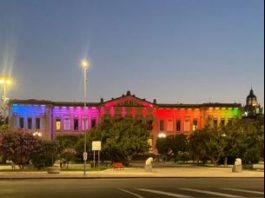 Tutto pronto per lo Stretto Pride 2022: Comune e Unime si tingono arcobaleno