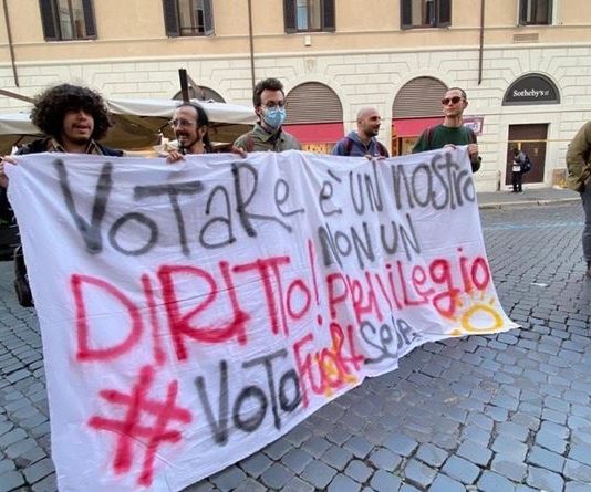 Elezioni, “voto non è diritto per i fuorisede”: la polemica dei giovani su TikTok