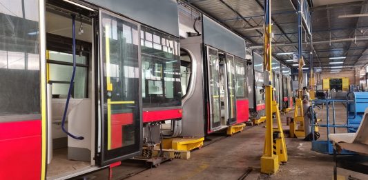 Prima di Natale sarà operativa una nuova vettura tramviaria riqualificata