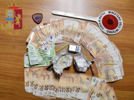 Milazzo, arrestata la “pusher con gli stivali”: cocaina e anfetamine nelle calzature