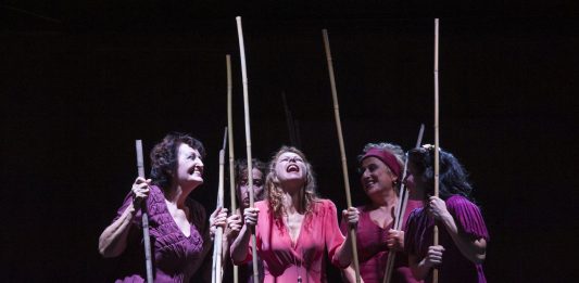 Lisistrata, quel “mondo alla rovescia” che non si è ancora capovolto