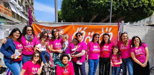 Messina a sostegno delle Famiglie Arcobaleno per i diritti dei bambini