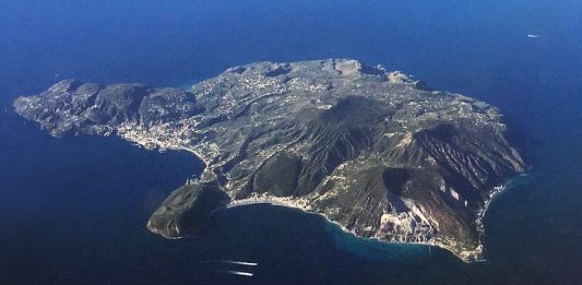 Sequestro navi Caronte&Tourist, i Sindaci delle isole di Sicilia scrivono al Presidente della Repubblica