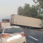 Grave incidente sulla A18 Messina-Catania: Autocompattatore si scontra con un Tir, due feriti