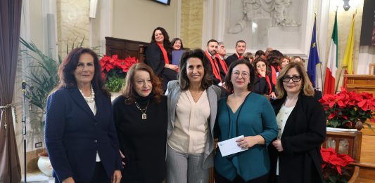 UNIME: Rettrice Spatari avvia mandato con Natale solidale e donazioni #donaunoradeltuolavoro