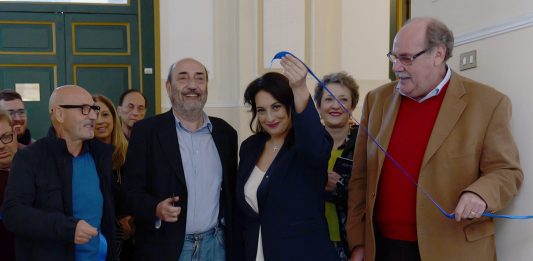 Partecipata la presentazione del volume e la mostra di Giuseppe Scavello sull’ emarginazione e povertà sociale