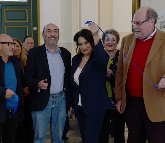Partecipata la presentazione del volume e la mostra di Giuseppe Scavello sull’ emarginazione e povertà sociale