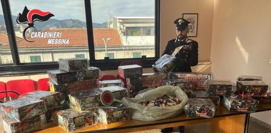 Blitz dei carabinieri nella zona Sud, una 50enne teneva in casa oltre 300 kg di botti
