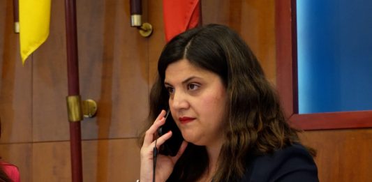 Per risolvere i problemi, “chiamare Valeria”: la Commissione Servizi Sociali e il muro di gomma
