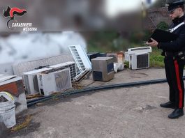 Stromboli: I Carabinieri scoprono una discarica abusiva a cielo aperto. Tra i rifiuti anche lastre in eternit