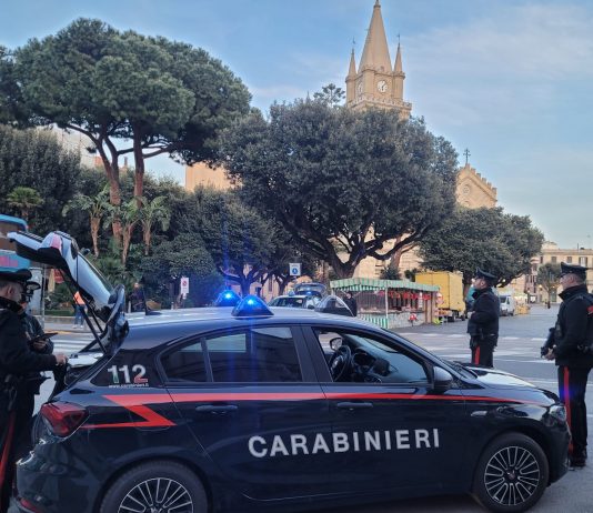 Controlli dei Carabinieri a Messina durante le festività pasquali: 4 denunce per spaccio di droga e diverse violazioni al codice della strada