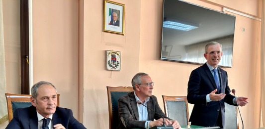 Europee, assemblea con Falcone e Calderone a San Filippo del Mela «Garanzia di impegno in Europa con Forza Italia»