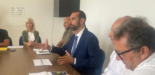 Crisi idrica: sulla distribuzione controllata dell’acqua a Messina, pesa l’accordo con Taormina…Basile sulla difensiva attacca i giornalisti