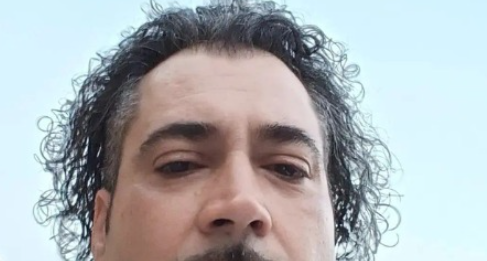 Incidente mortale in via Garibaldi: vittima Massimiliano Costa, parrucchiere di 44 anni