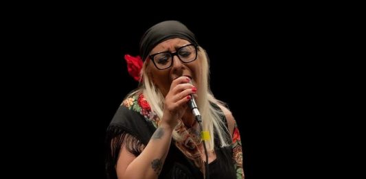 Barbara Arcadi rende omaggio a Rosa Balistreri con uno spettacolo emozionante a Taormina