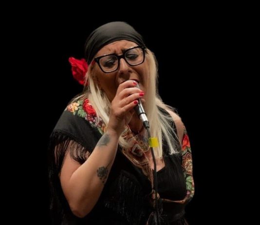 Barbara Arcadi rende omaggio a Rosa Balistreri con uno spettacolo emozionante a Taormina