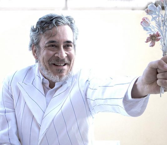 “Un uomo a metà” con Gianluca Cesale e la regia di Roberto Zorn Bonaventura chiuderà “Teatri di Naso”