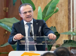 Cateno De Luca: dalla protesta alla collaborazione, l’obiettivo politico ora è l’assessorato regionale