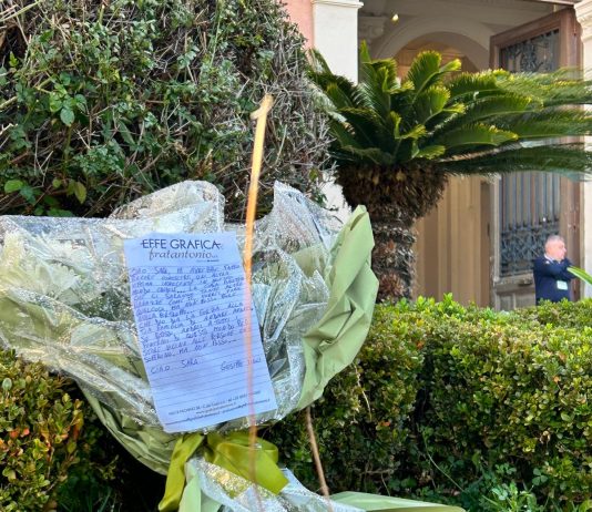 Messina proclama lutto cittadino per l’ultimo saluto a Sara Campanella
