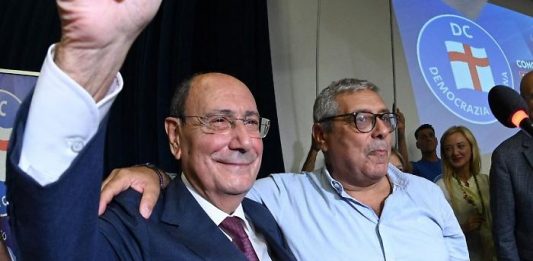 Scandalo Cuffaro, la politica siciliana in crisi: le opposizioni chiedono il rinnovamento
