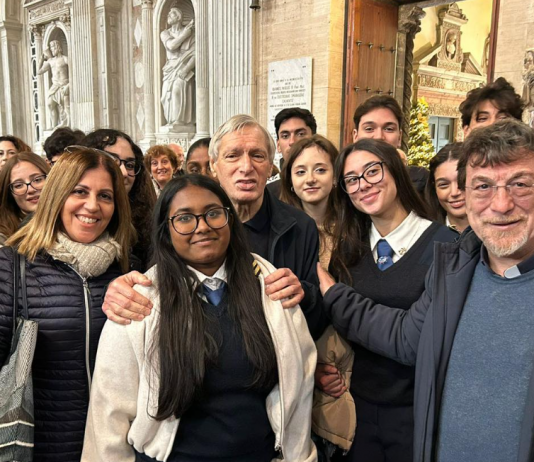 Messina, il ricordo commosso di Graziella Campagna: Don Ciotti guida la fiaccolata al Duomo