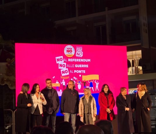 Referendum: manifestazione finale del comitato del No a Messina