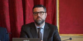 Continuità territoriale, Antonio De Luca: “Il M5S é al fianco dei lavoratori Blu Jet, basta disparità e salari più bassi nel pubblico”