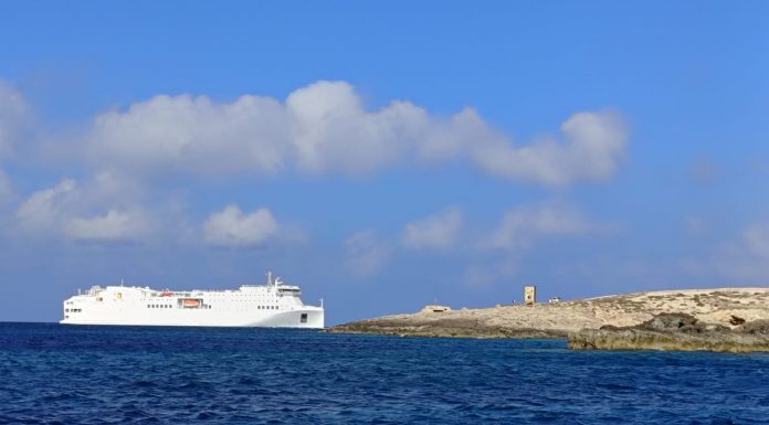 Isole minori, stop ai rincari: sospeso il +18% sui collegamenti marittimi
